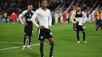 ‘Uma decepção para o clube’: Carrillo desabafa após eliminação do Corinthians