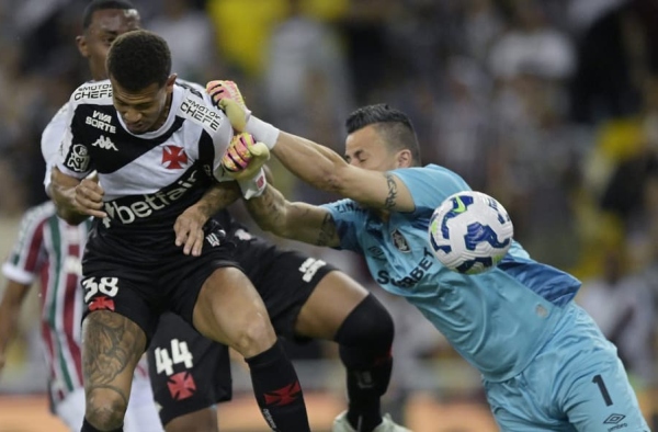 Vasco tem desempenho de time do Z4 como visitante no Brasileirão