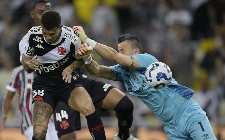 Vasco tem desempenho de time do Z4 como visitante no Brasileirão