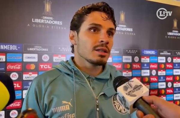 Veiga revela conversa no intervalo e destaca ‘atmosfera’ da torcida do Palmeiras para virada na Libertadores