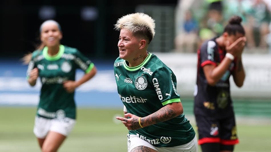 Yamila Rodriguez comenta sobre experiência de disputar o Brasileirão pelo Palmeiras