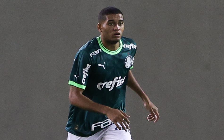 Zagueiro do sub-20 do Palmeiras celebra classificação e projeta final do Brasileiro: ‘Qualquer vacilo pesa’