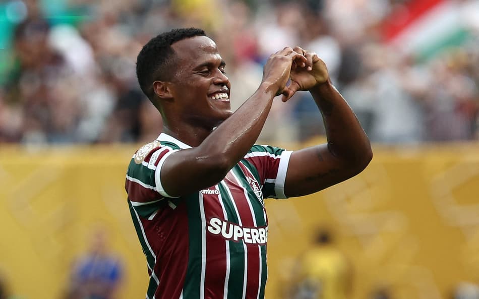 Arias cumpre responsabilidade de maestro e rege o Fluminense no Mundial