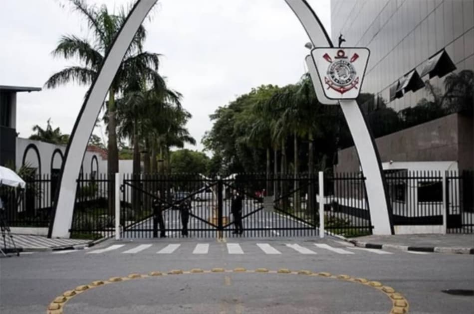 Corinthians suspende bloqueio milionário na Justiça; entenda