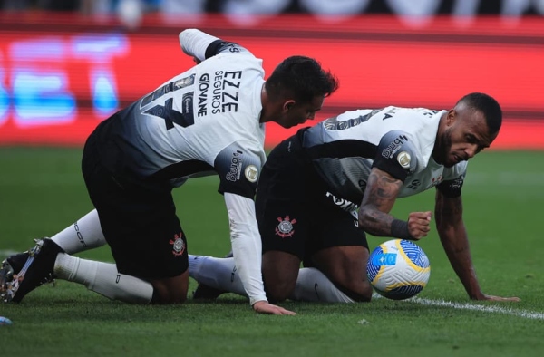 De saída, dupla se despede do Corinthians: ‘Muito obrigado e até logo’