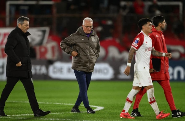 Dorival aponta erro crucial na eliminação do Corinthians na Sul-Americana
