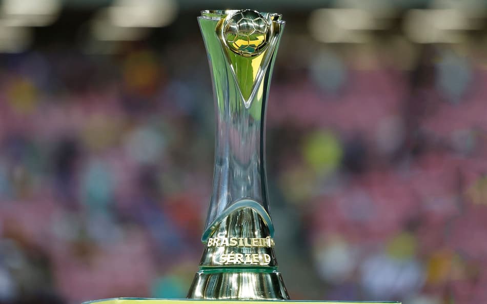 Ex-Palmeiras, Santos e Seleção faz dois gols em nova fase na Série D