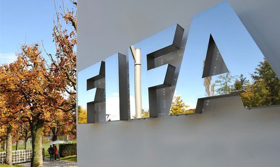 Fifa apaga material que iguala títulos de Fluminense e Palmeiras a Mundiais