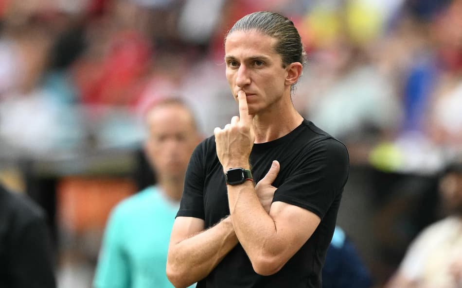 Filipe Luís justifica erros do Flamengo contra o Bayern: ‘São melhores que nós’