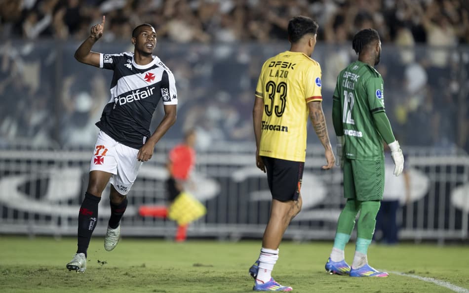Joias do Lance!: xodó de Diniz, Rayan desponta como principal promessa do Vasco nos últimos anos