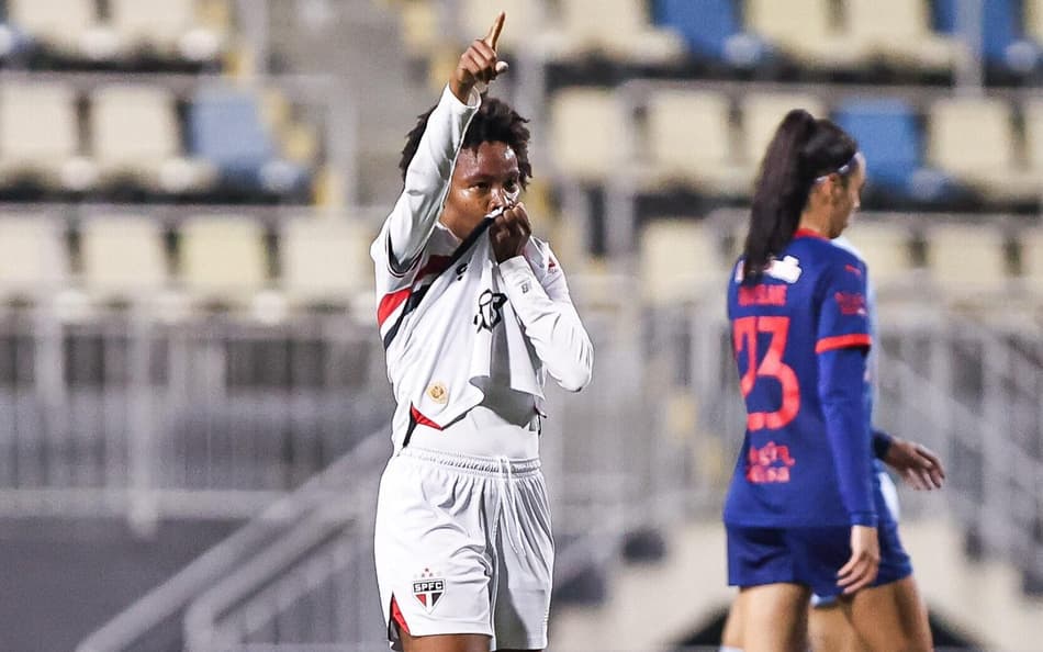 Robinha celebra primeiro gol pelo São Paulo feminino no ano: ‘Muito feliz’