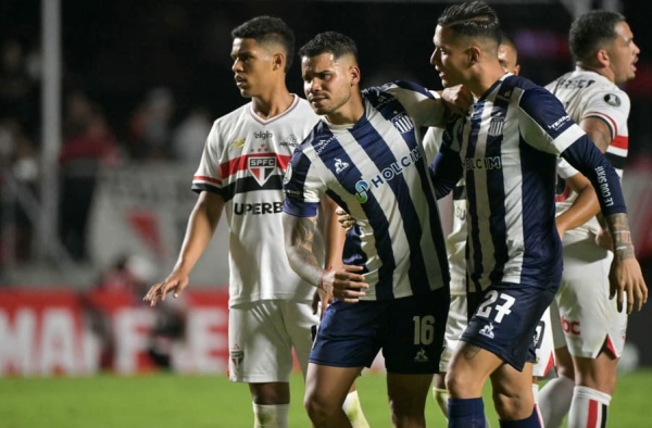 Talleres se manifesta sobre caso envolvendo Navarro e Bobadilla, do São Paulo
