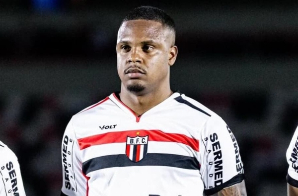 Alexandre Jesus, do Botafogo-SP, acusa jogador do Cuiabá de injúria racial na Série B