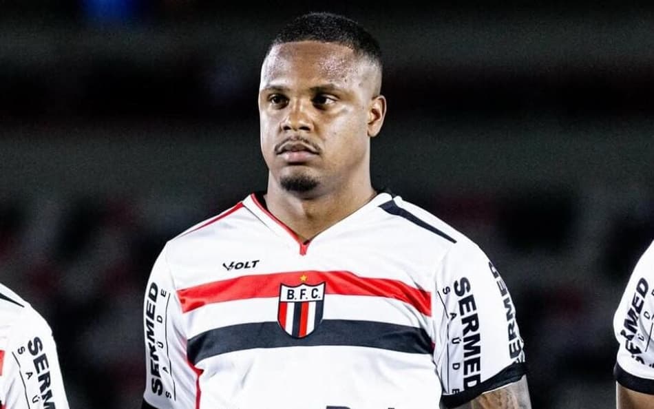 Alexandre Jesus, do Botafogo-SP, acusa jogador do Cuiabá de injúria racial na Série B