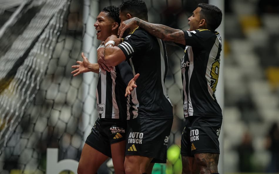Antes de jogo pela Sula, Atlético-MG quita salários com elenco