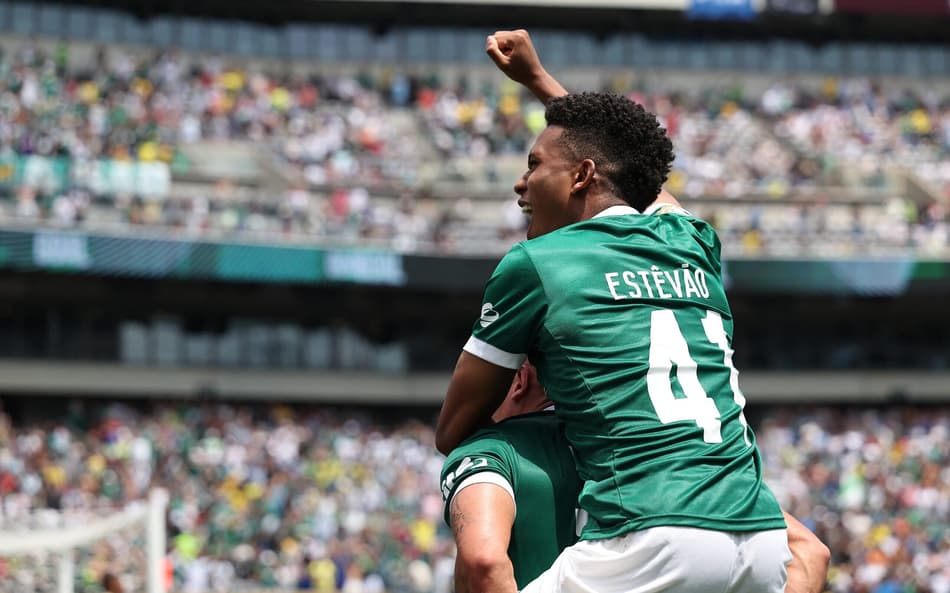 Após eliminação com Palmeiras, Estêvão fica nos EUA para fazer primeira adaptação ao Chelsea