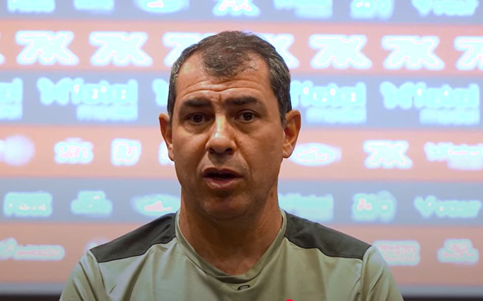 Assista à íntegra da entrevista coletiva de Fábio Carille, técnico do Vitória