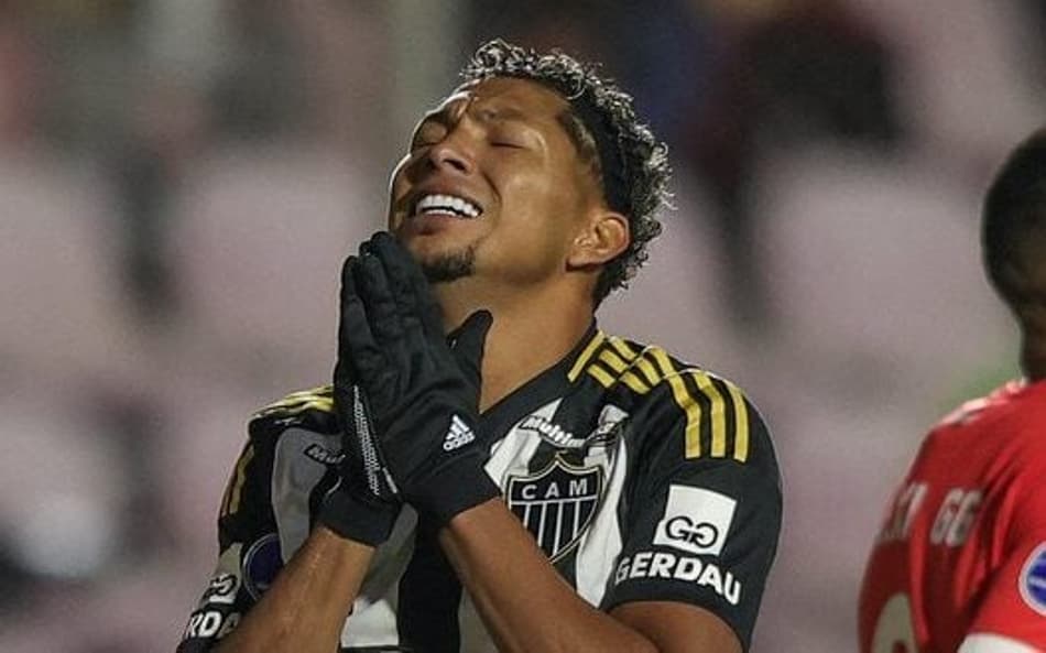 Atitude de Rony com Atlético-MG assusta web: ‘Do nada?’