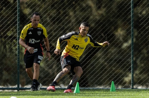 Atlético-MG anuncia que lesionado está à disposição de Cuca