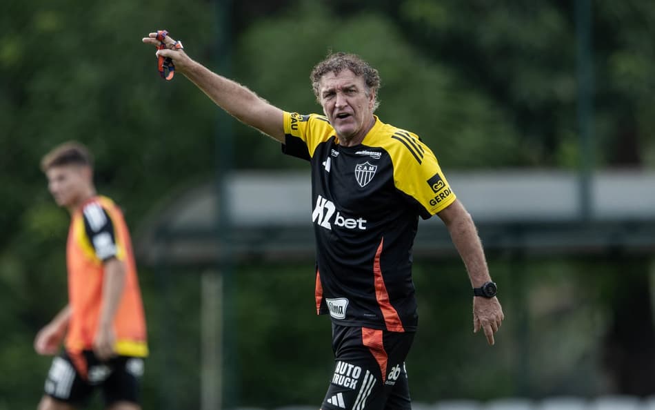 Atlético-MG confirma lesão de titular, e Cuca ganha mais um problema