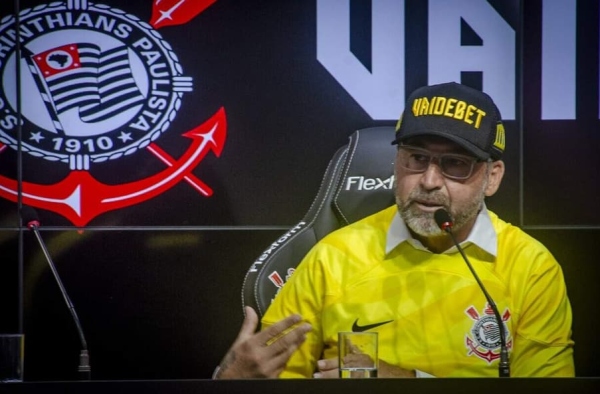 Augusto Melo e ex-diretores do Corinthians se tornam réus no caso ‘Vai de Bet’