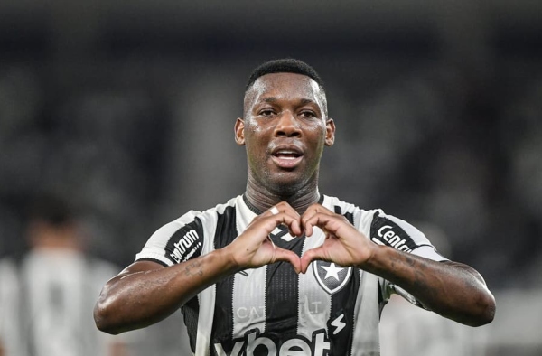 Botafogo encaminha empréstimos de Patrick de Paula e Rwan Cruz