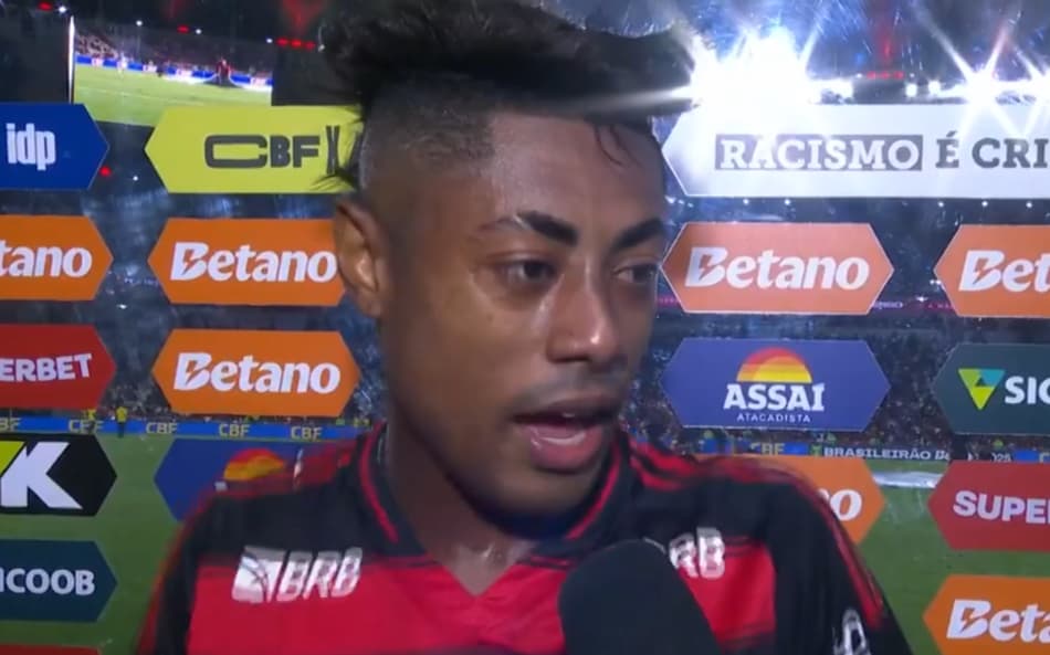 Bruno Henrique revela fala de árbitro que contradiz decisão de campo: ‘É expulsão’