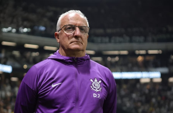 Com desfalques no ataque, Dorival Júnior testa alternativas no Corinthians