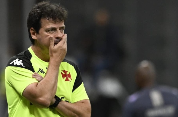 Com surpresa na zaga, o Vasco está escalado para a partida contra o Del Valle
