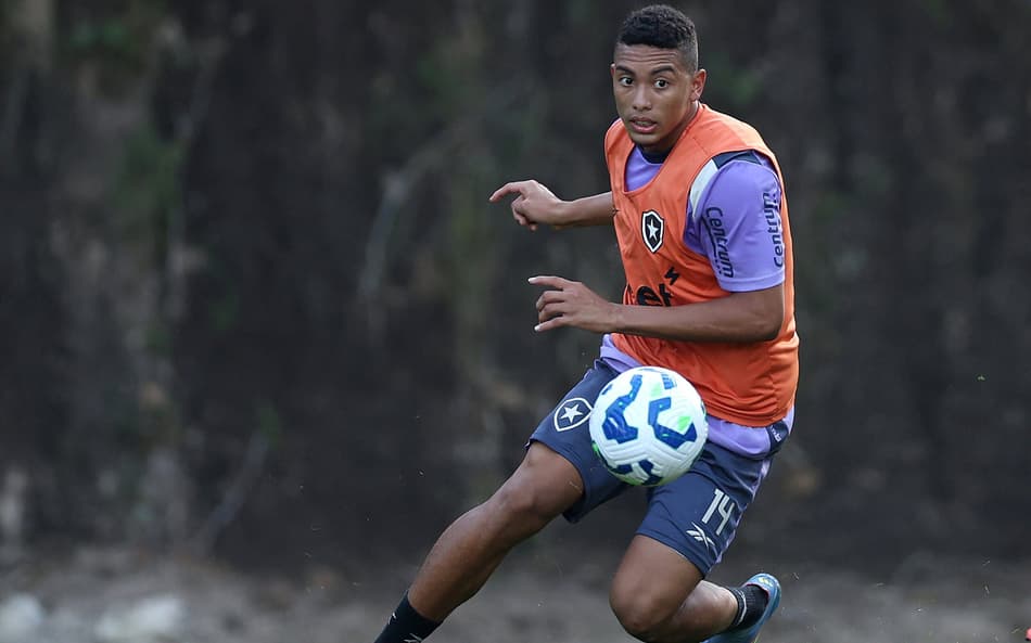 Confira a íntegra da apresentação de Jordan Barrera no Botafogo