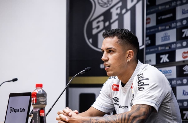 Corinthians? Igor Vinícius explica por que escolheu o Santos