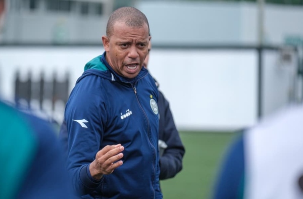 Coritiba traz ex-jogador com passagem pelo clube para ser auxiliar do sub-20