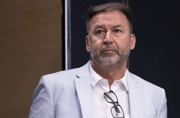 Defesa de Augusto Melo fala em perseguição no caso Vai de Bet no Corinthians