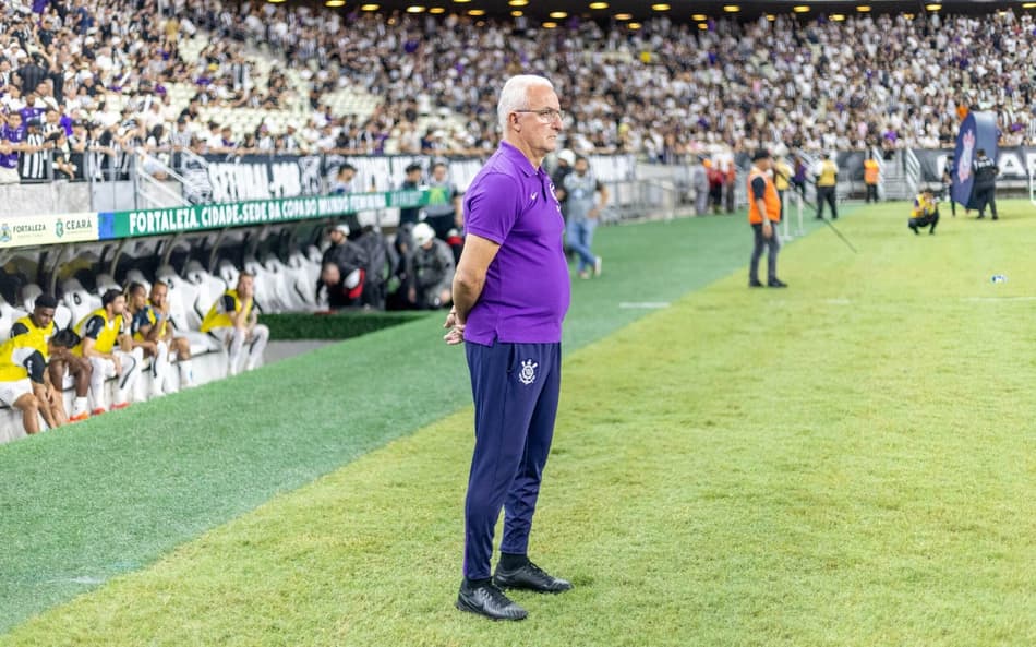 Dorival diz ter acordo por reforços e revela dificuldade do Corinthians no mercado