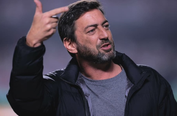 Duilio Monteiro Alves se pronuncia sobre gastos com cartão do Corinthians