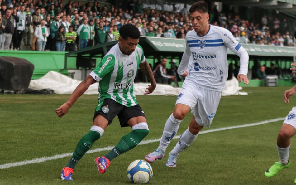 Em brigas opostas, Coritiba e Paysandu fazem confronto de invictos na Série B