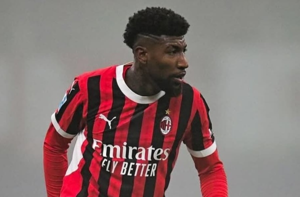 Emerson Royal tem data para chegar ao Rio e assinar com o Flamengo