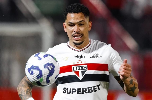 Entre má fase e desespero, Luciano quem grita pelo São Paulo mesmo em empate