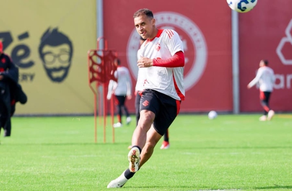 Escalação de Santos x Internacional: Roger Machado repete time
