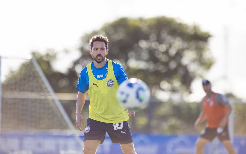 Escalação do Bahia contra o Juventude tem mudança no gol e retorno de capitão