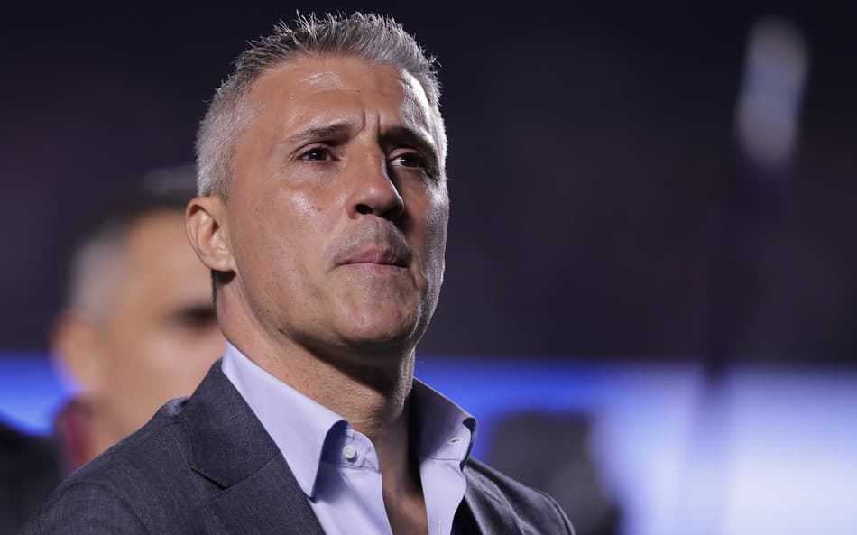 Escalação do São Paulo: Crespo define time e muda defesa para enfrentar o Juventude