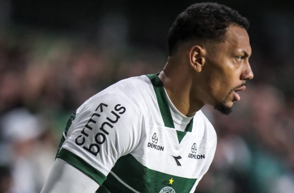 Escalação: lateral do Coritiba se recupera de lesão e volta contra o Paysandu