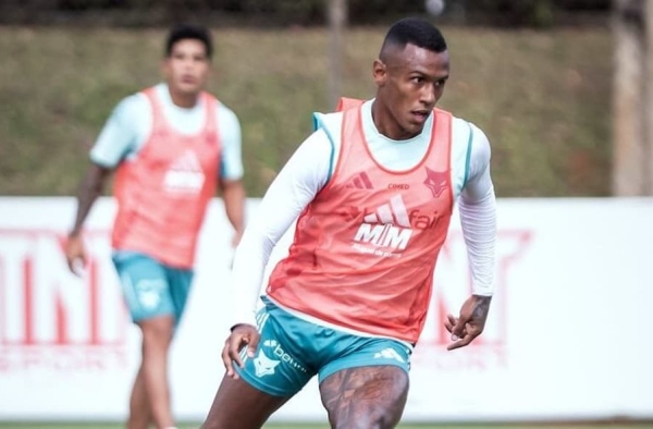 Escalações de Cruzeiro x Banfield: Raposa tem novidade no ataque