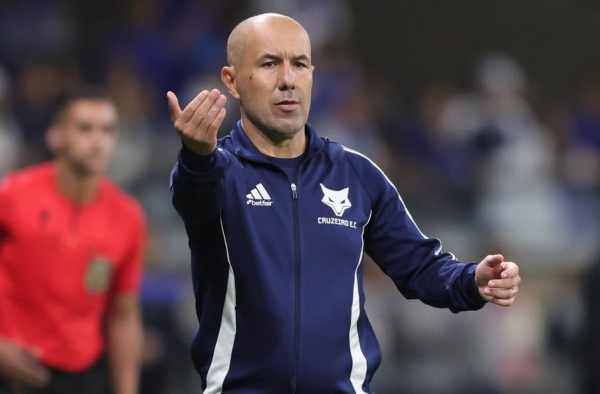 Escalações de Cruzeiro x Defensa y Justicia: Jardim escala time alternativo