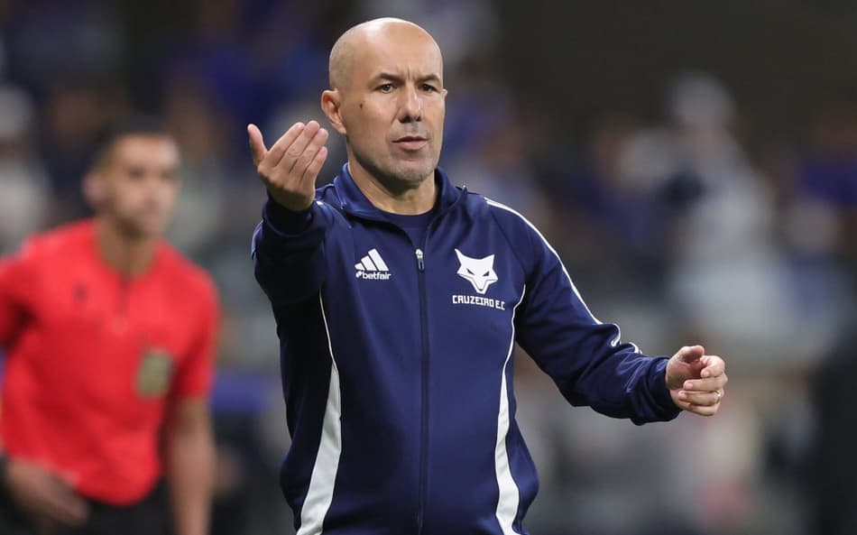 Escalações de Cruzeiro x Defensa y Justicia: Jardim escala time alternativo