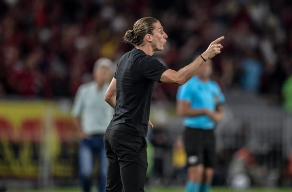 Filipe Luís elogia Pedro, herói do Flamengo contra o Fluminense: ‘Precisamos dele’