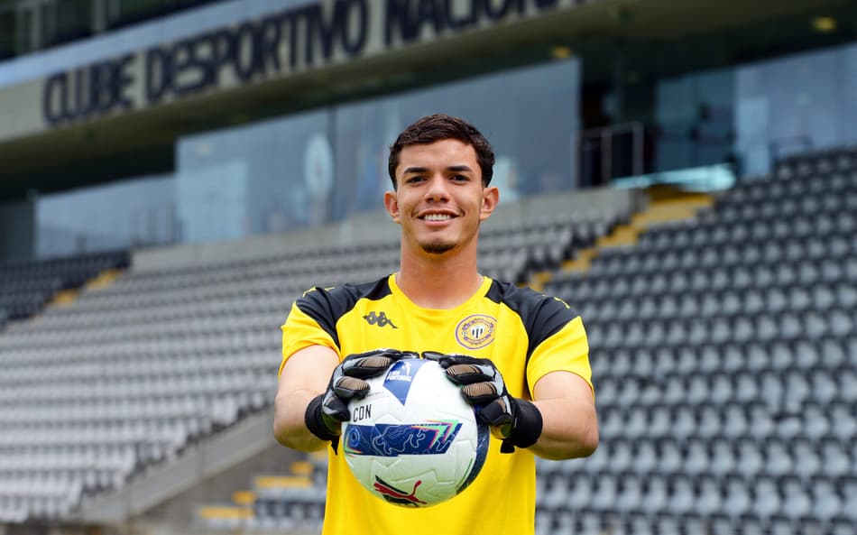 Fluminense acerta venda de goleiro com o Nacional, da primeira divisão de Portugal