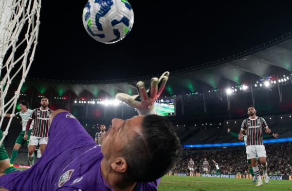 Fluminense desperdiça 45 minutos perfeitos em 50′ desastrosos e perde para o Palmeiras