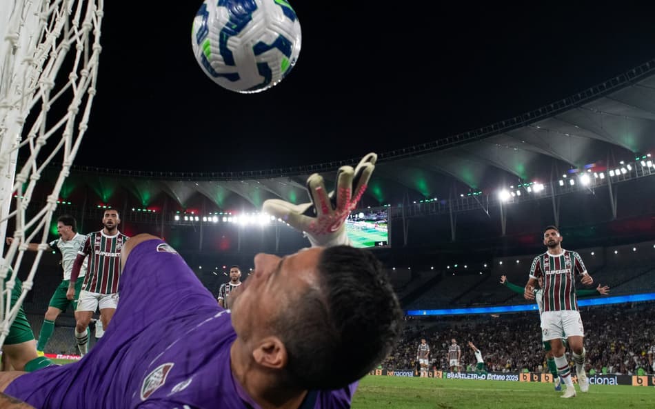 Fluminense desperdiça 45 minutos perfeitos em 50′ desastrosos e perde para o Palmeiras