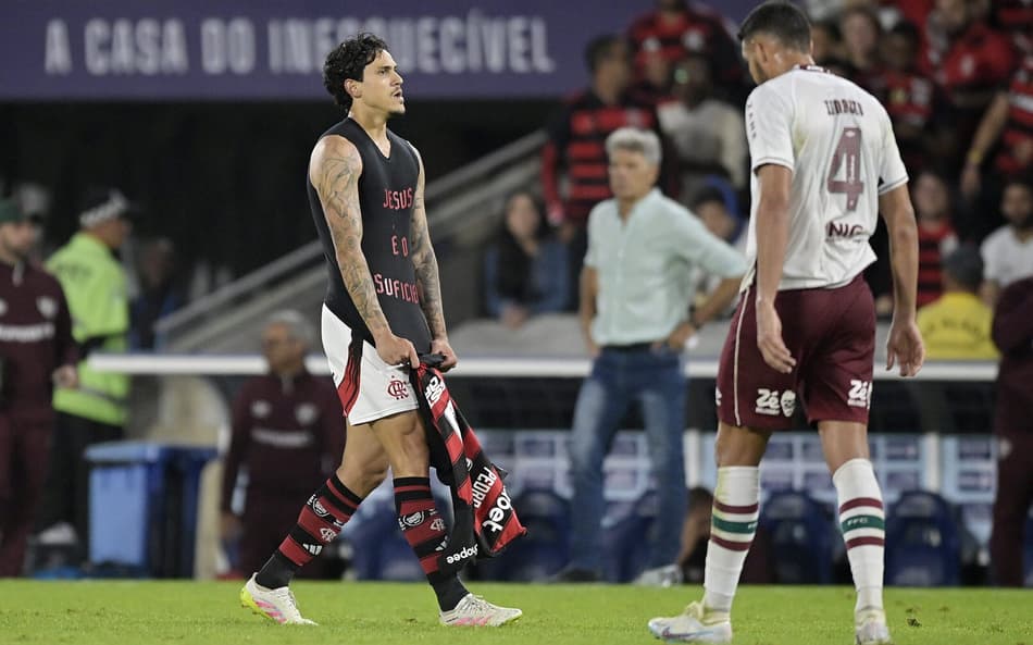 Fluminense jogou por uma bola, mas foi Pedro quem a encontrou